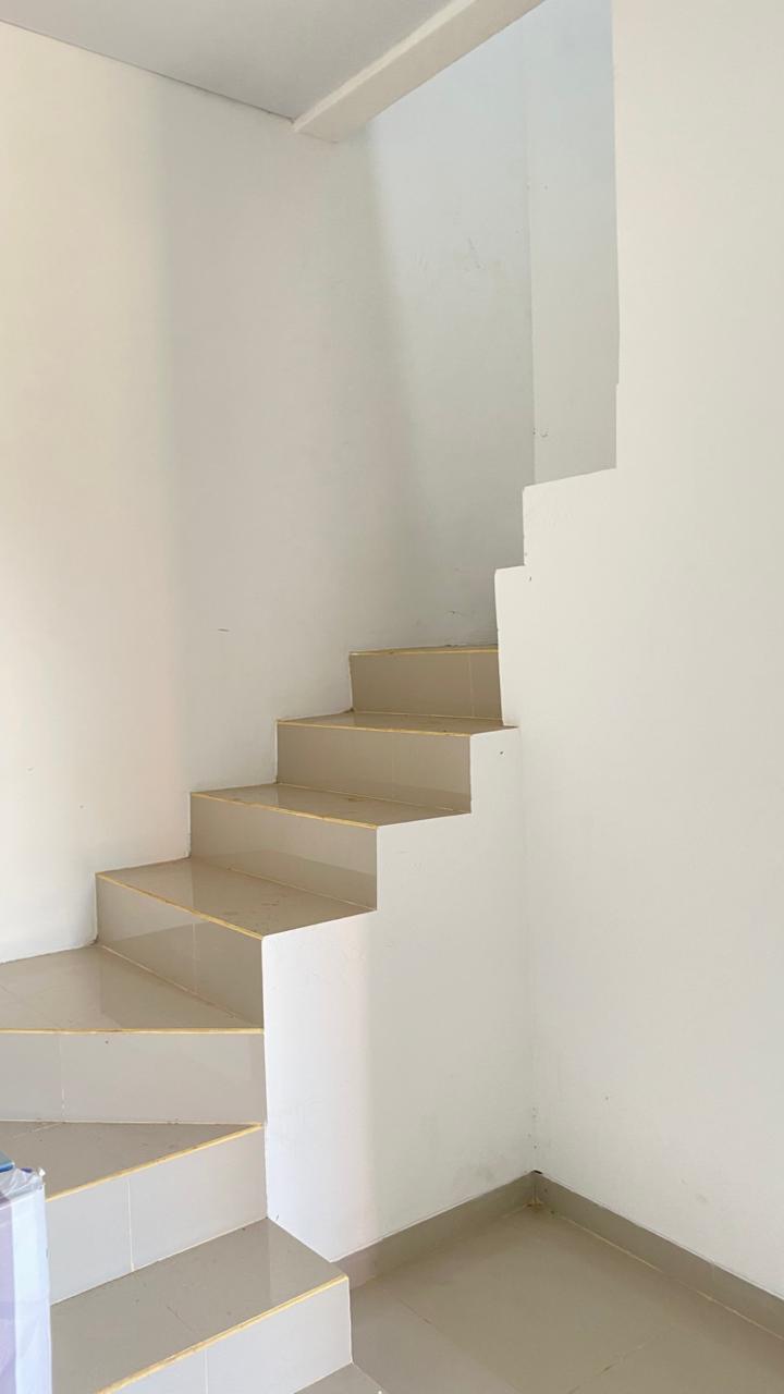 Interior View 5